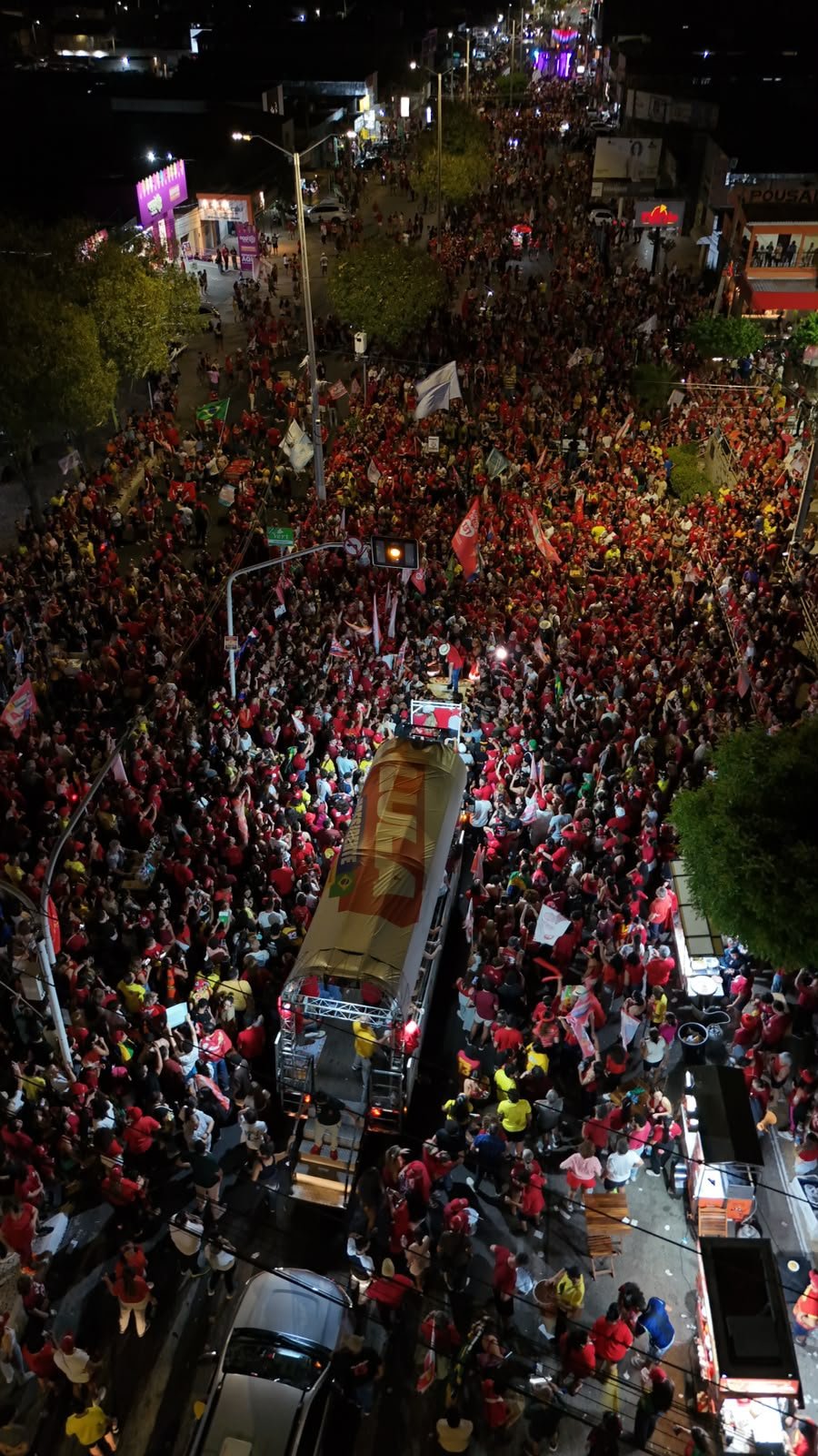 HISTÓRICO! MULTIDÃO EM MOSSORÓ VAI COM CADU DE LULA GOVERNADOR
