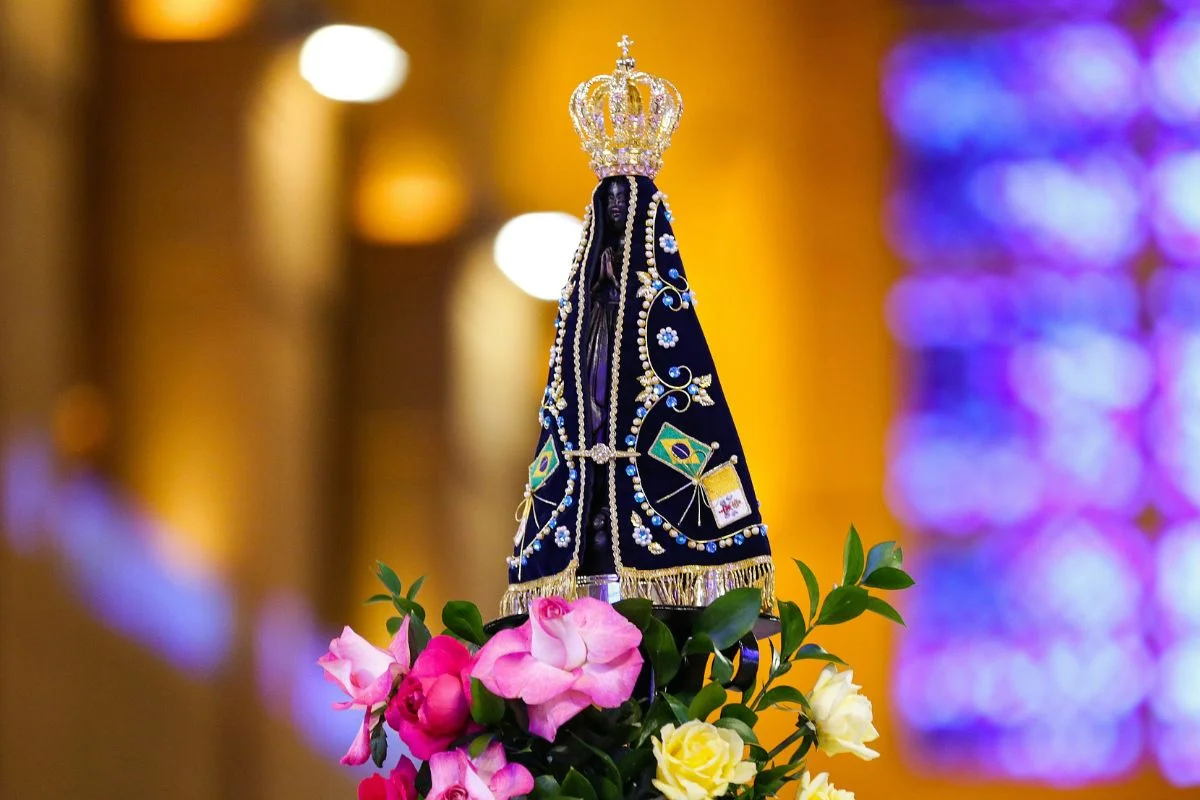 COMO NOSSA SENHORA APARECIDA FOI PROCLAMADA RAINHA E PADROEIRA DO BRASIL